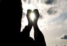 拒绝加时！卢卡库抗住防守球员抽射破门，本场比赛已完成双响.